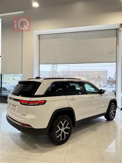 جيب جراند شيروكي